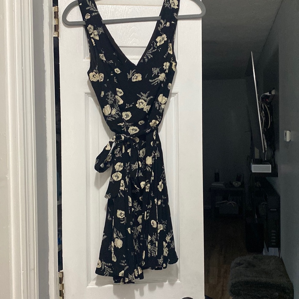 Black and white floral print dress